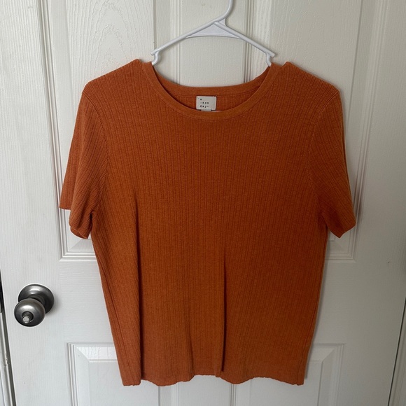 NWOT A New Day - Burnt Orange Knit Sweater Short Sleeve Shirt - Picture 3 of 3